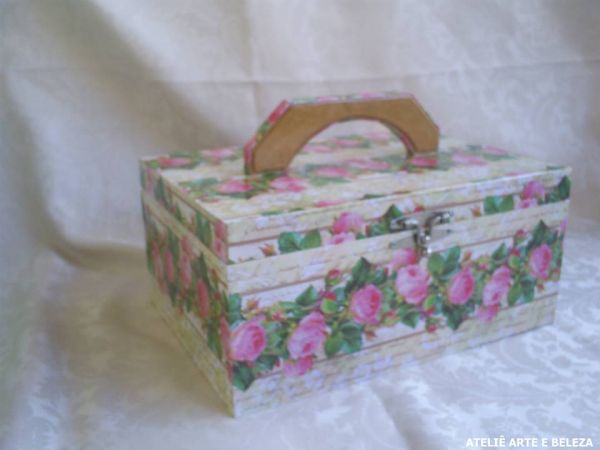 Caixa Organizadora Com Fecho e Alça